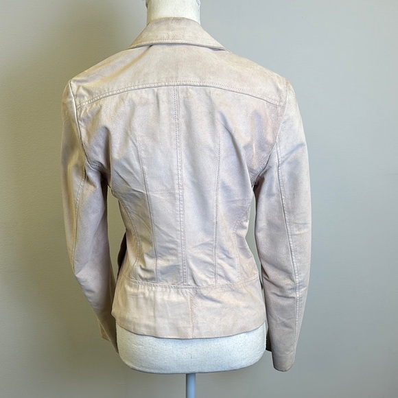 Women's Cream Blazer - Picture 6 of 10